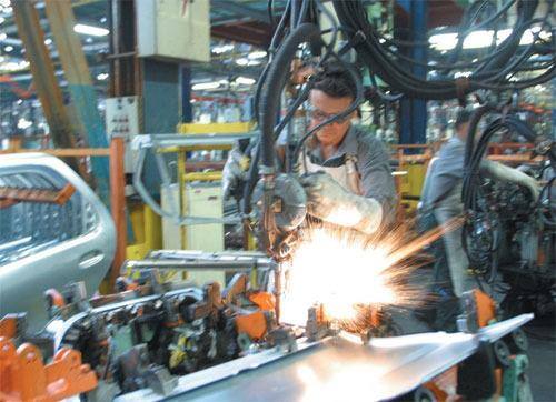 Indústria Setor teve aumento de 76,99% nas contratações