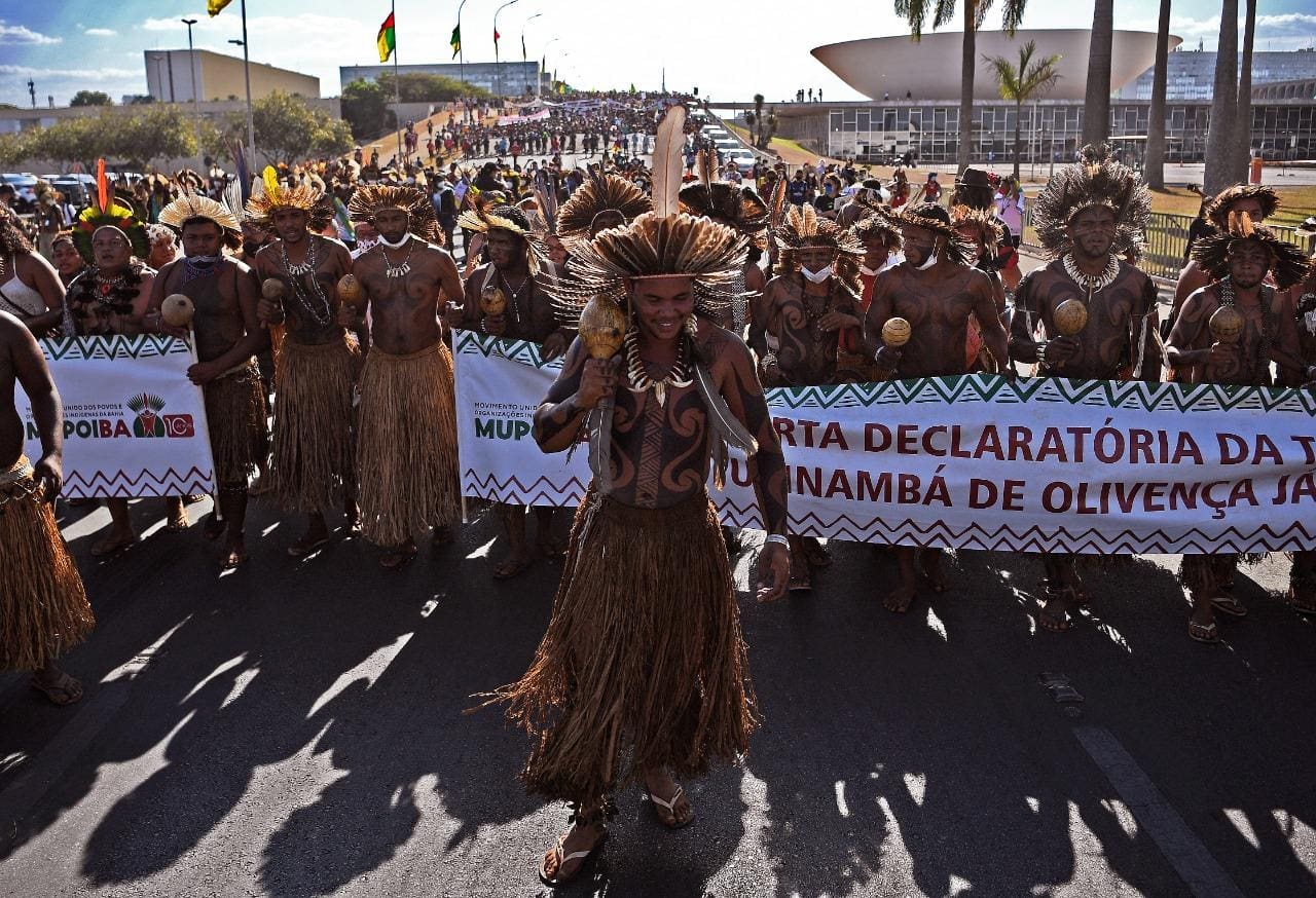 Povos indígenas protestam em Brasília contra o marco temporal