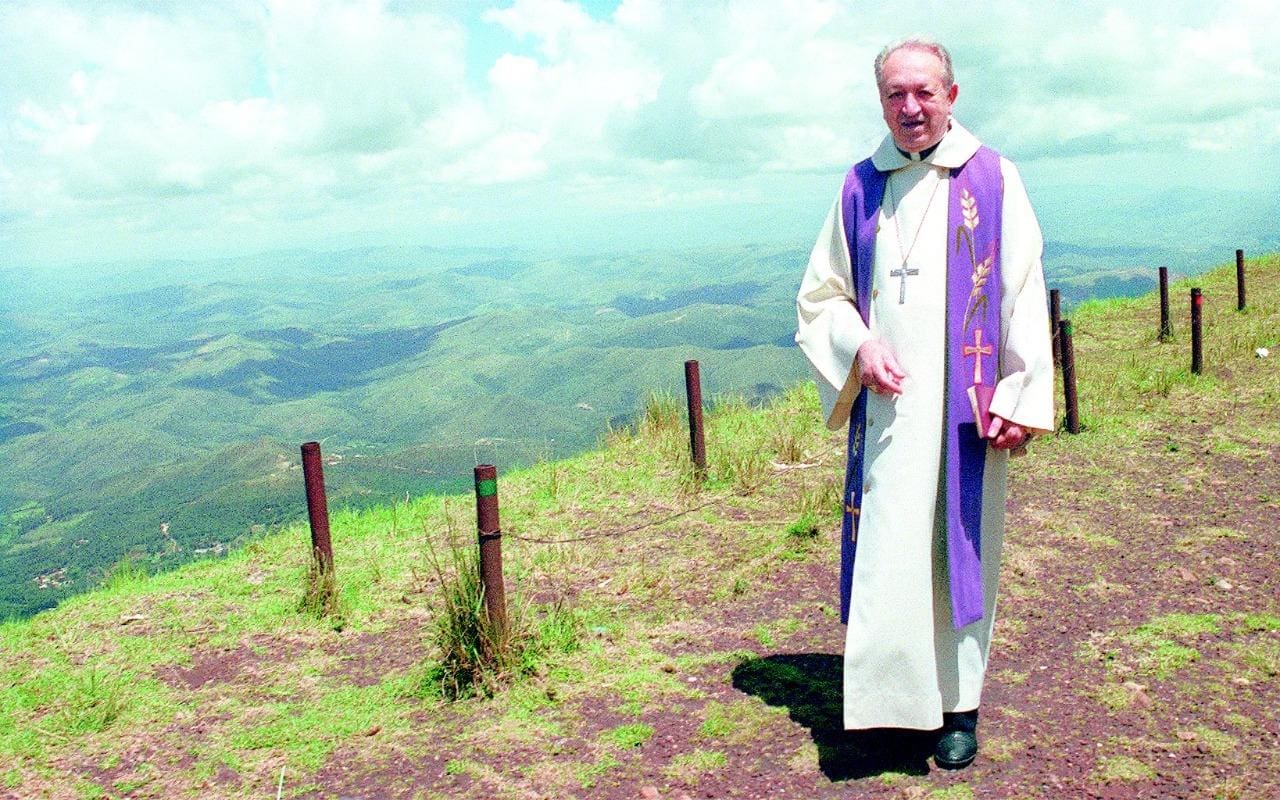 Dom Serafim Arquidiocese BH