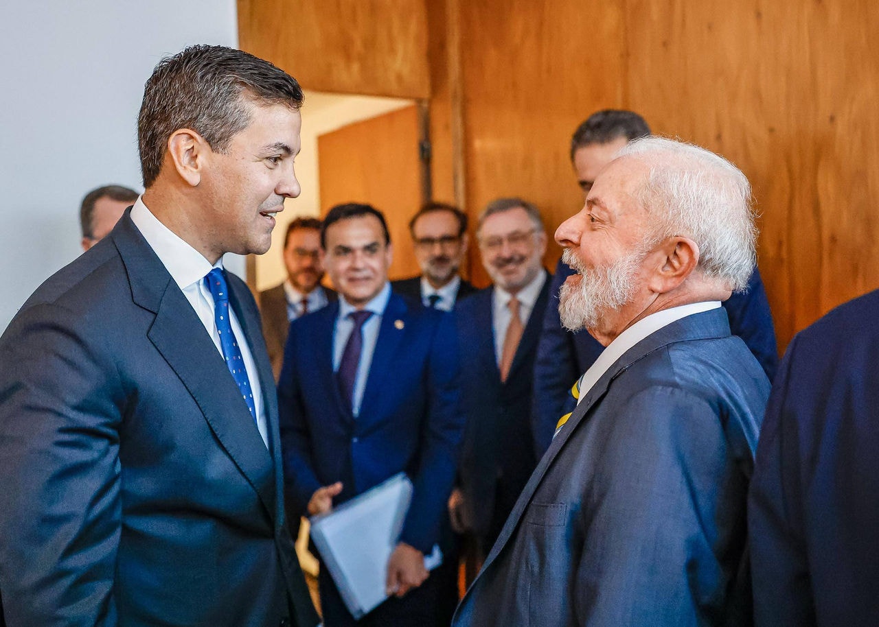 Após reunião no Itamaraty, Santiago Peña e Lula combinaram um novo encontro em Assunção, no Paraguai, para voltar a discutir a tarifa de energia comprada da usina de Itaipu
