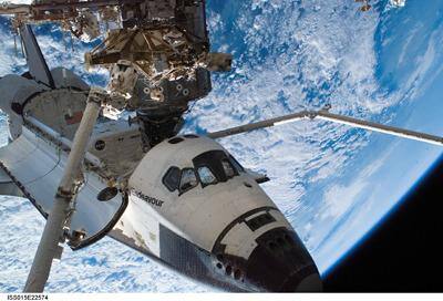 O ônibus espacial Endeavour decolou nessa segunda-feira (8) para mais uma missão de 13 dias na Estação Espacial Internacional (ISS) O ônibus espacial Endeavour decolou nessa segunda-feira (8) para mais uma missão de 13 dias na Estação Espacial Internacional (ISS)