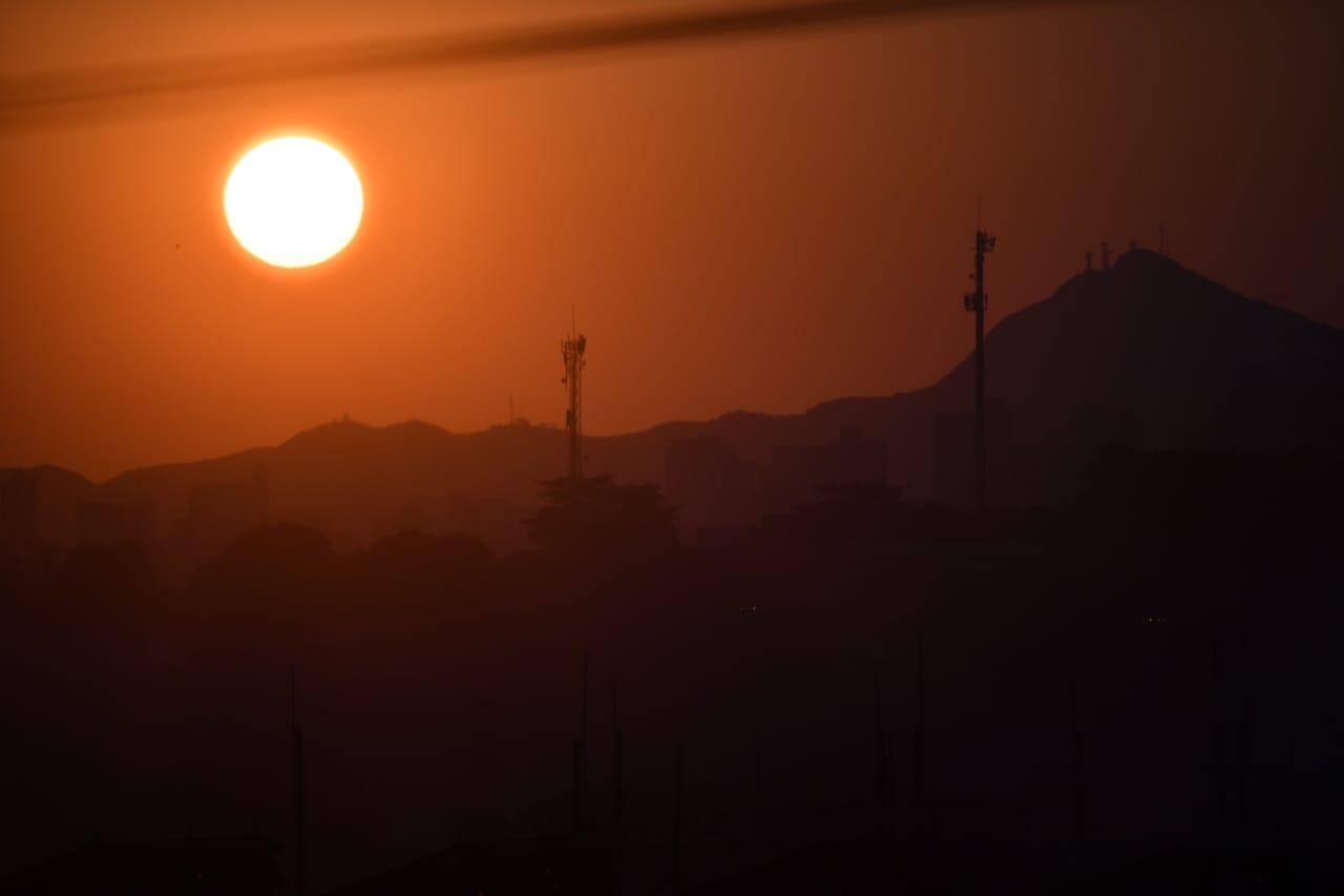 Dias já amanhecem quentes e, durante a tarde, as temperaturas sobem ainda mais