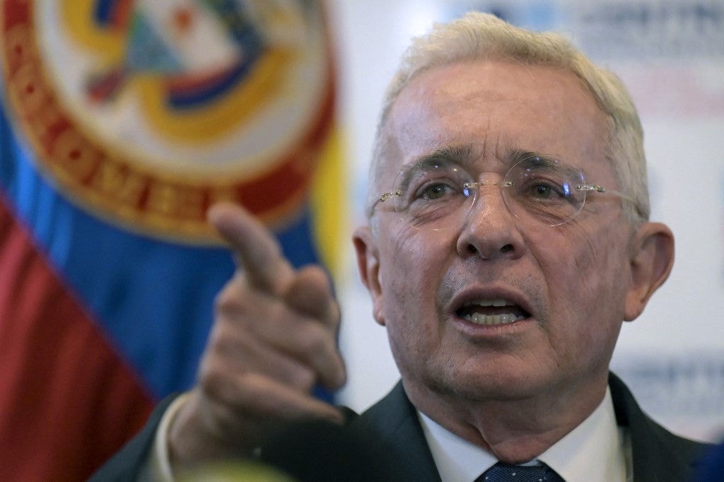 Álvaro Uribe foi presidente da Colômbia por oito anos