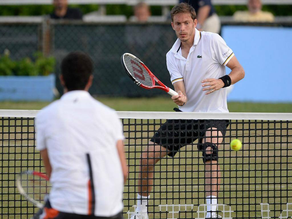 Nicolas Mahut venceu confronto de duplas contra espanhóis, ao lado de Julien Benneteau