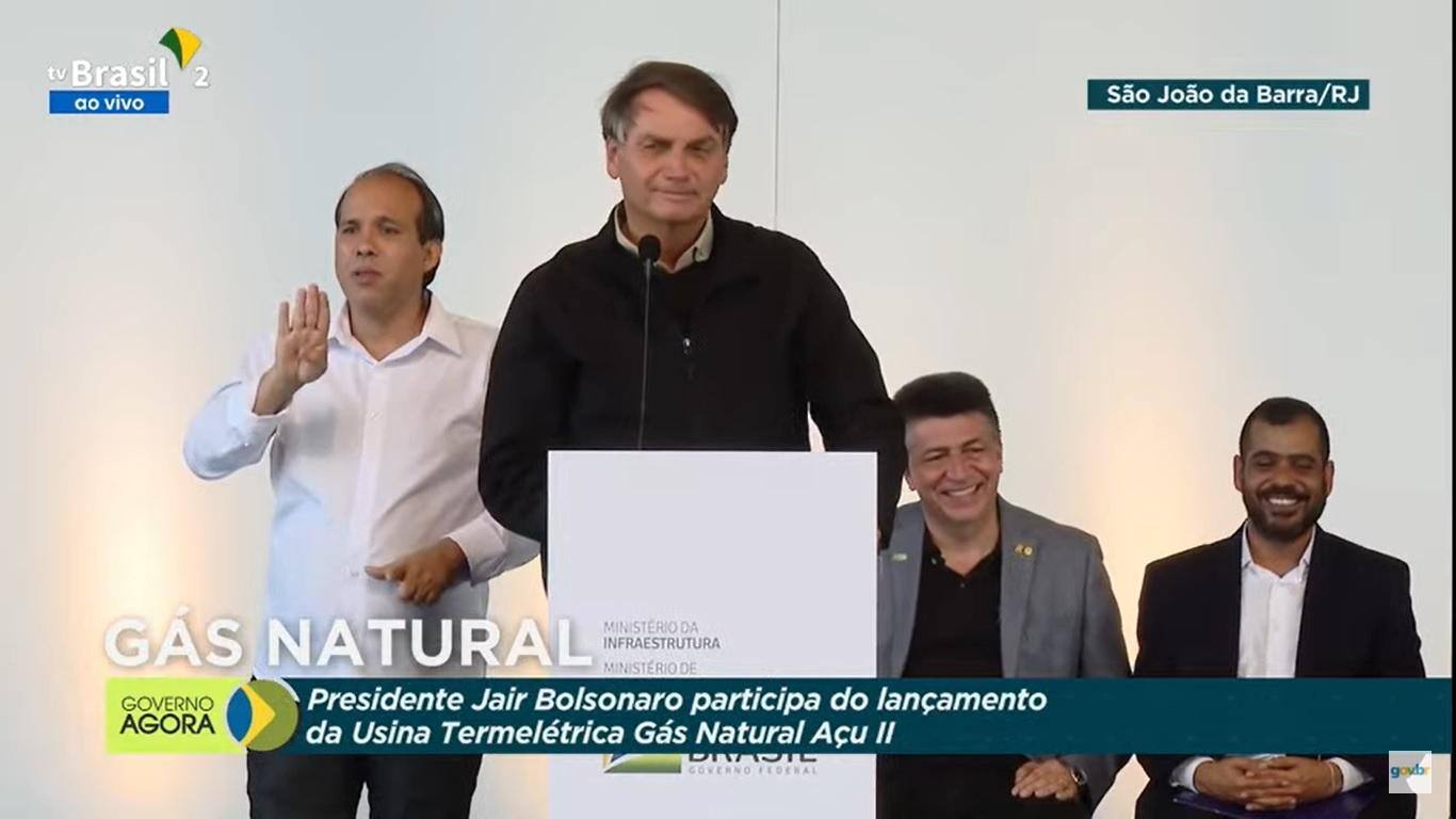 Presidente Jair Bolsonaro (PL) participou de cerimônia de lançamento da pedra fundamental da Usina Termelétrica de Gás Natural Açu II, em São João da Barra (RJ)