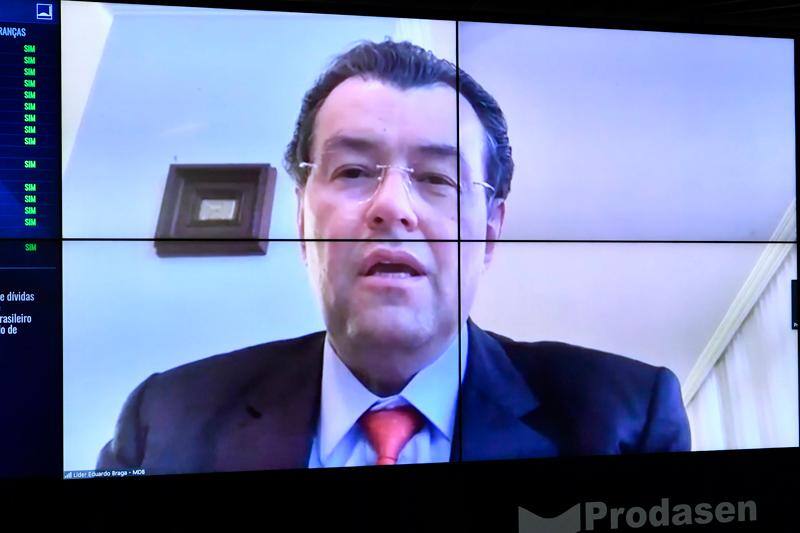 O senador emedebista Eduardo Braga
