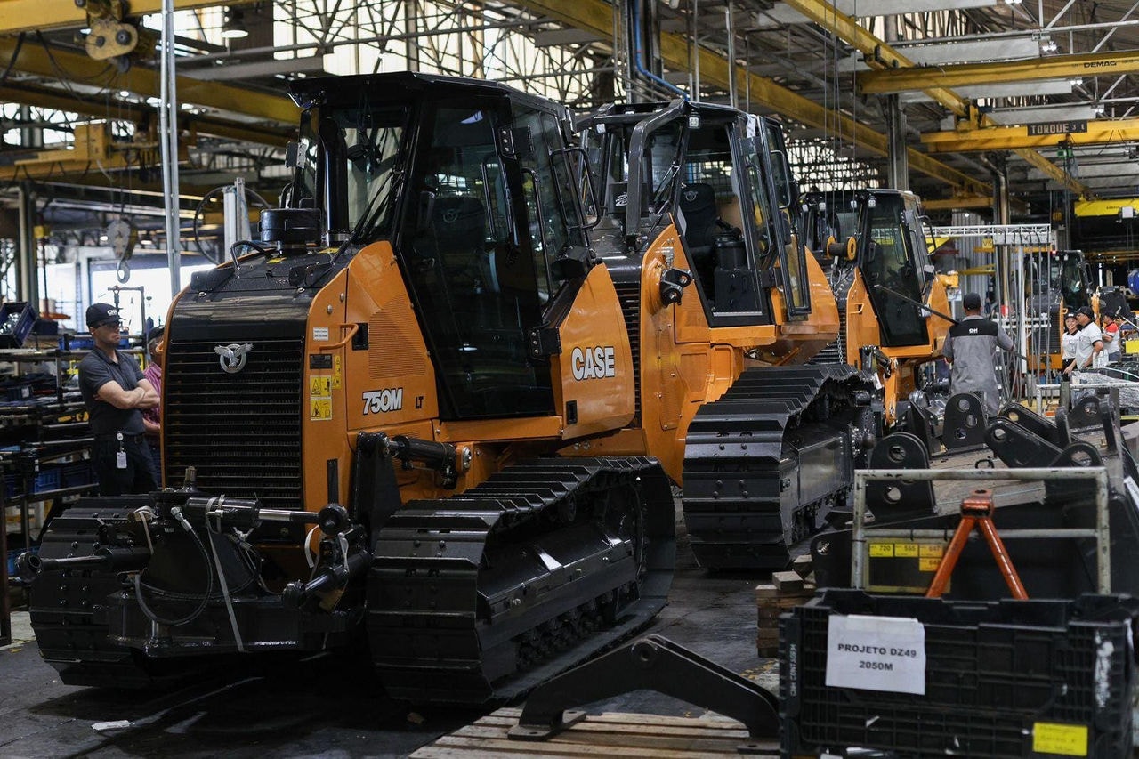 Planta industrial da Case em Contagem passa a ser referência global de abastecimento de tratores de esteira