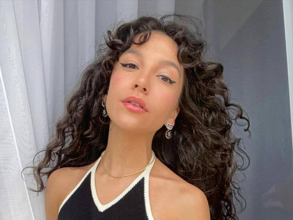 Priscilla Alcantara anuncia mudança drástica na carreira e pega fãs de surpresa