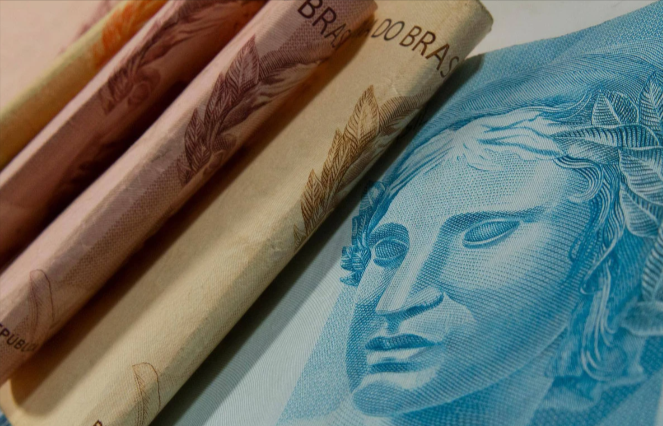 Brasileiros podem pesquisar se há dinheiro esquecido no site do governo 