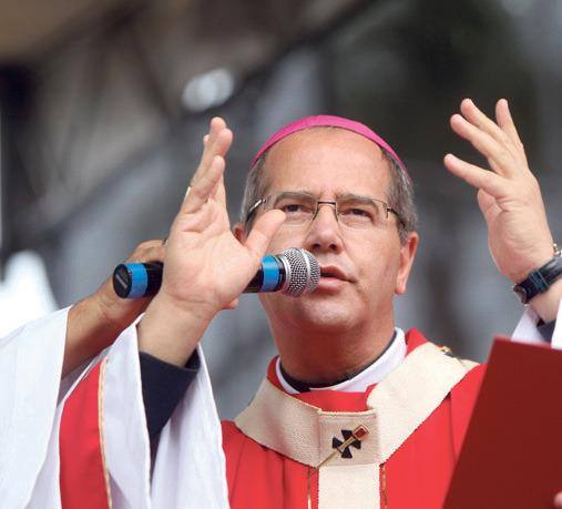 Dom Walmor abriu celebrações no último domingo