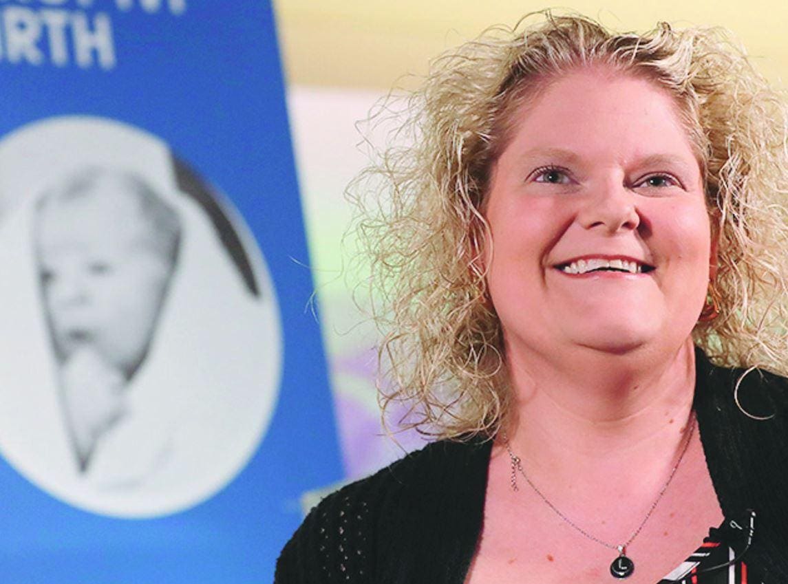 Fama Louise Brown, 40, é o primeiro bebê de proveta do mundo