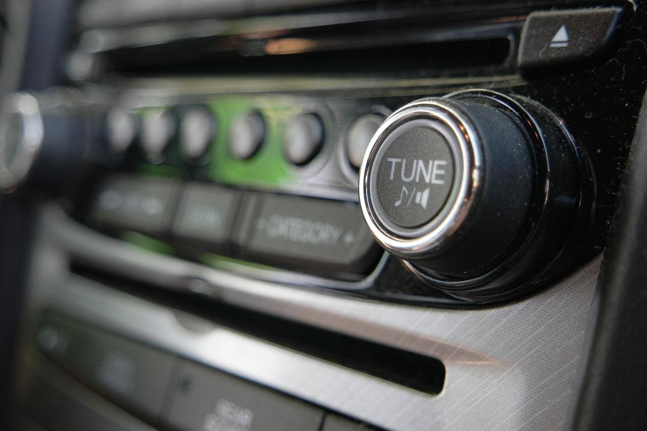 Som automotivo exige cuidados para garantir a qualidade sonora