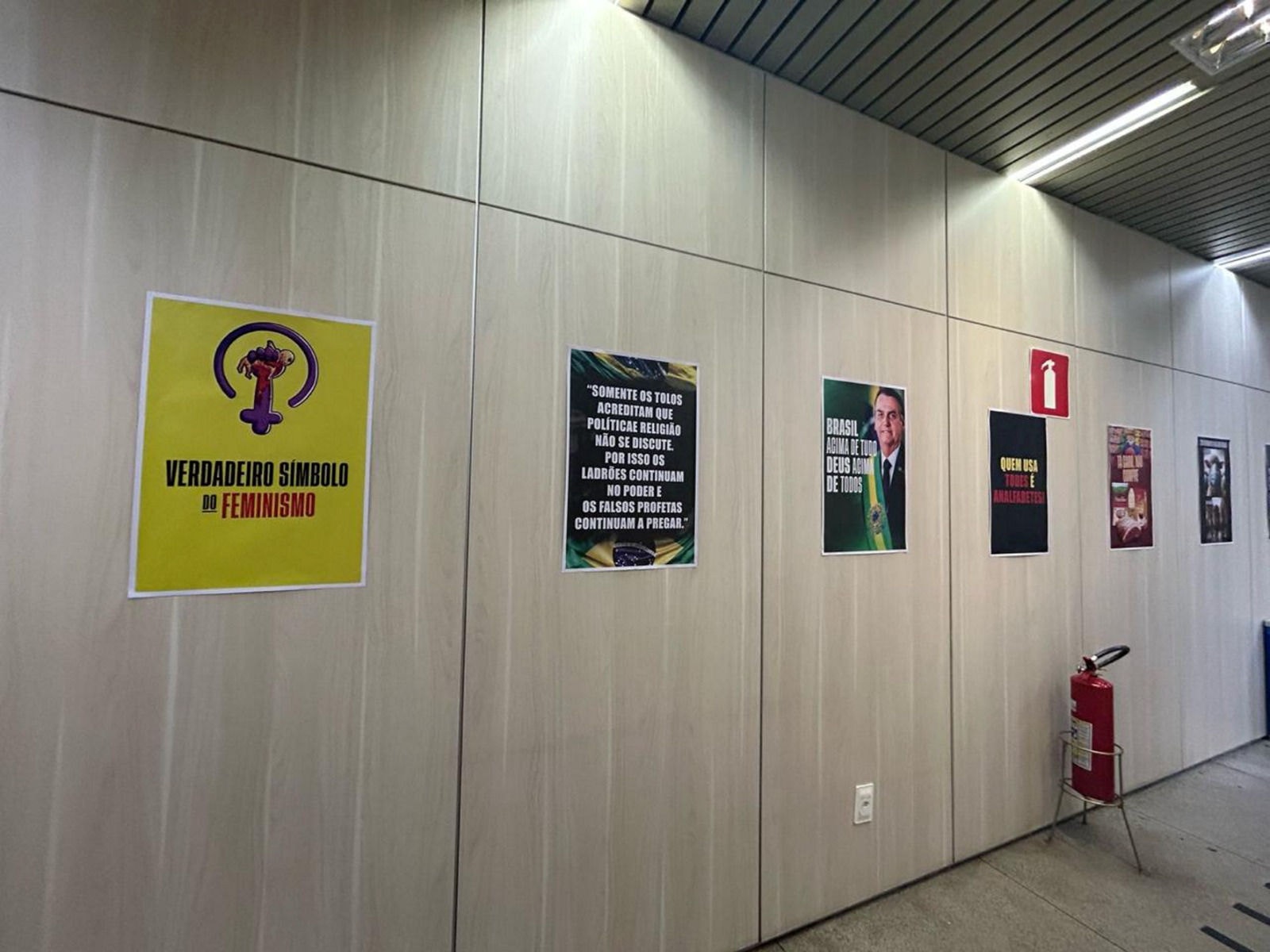 Cartazes de Pablo Almeida (PL)