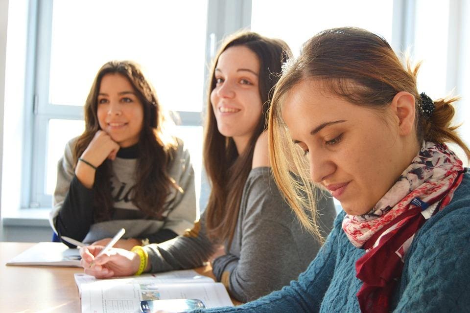 Estudantes