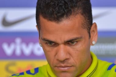 Justiça absolveu Daniel Alves da condenação de estupro