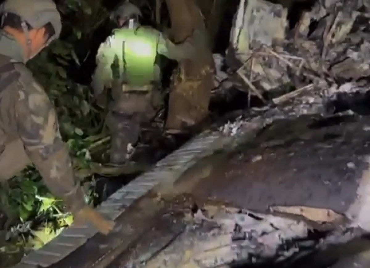 Vídeo de veículo local mostra militares da FAB e bombeiros no local do acidente