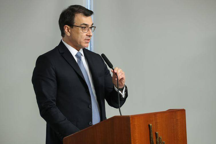 Carlos França