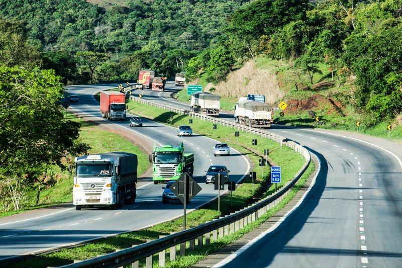 BR-381, no trecho entre BH e SP, é conhecida como Fernão Dias