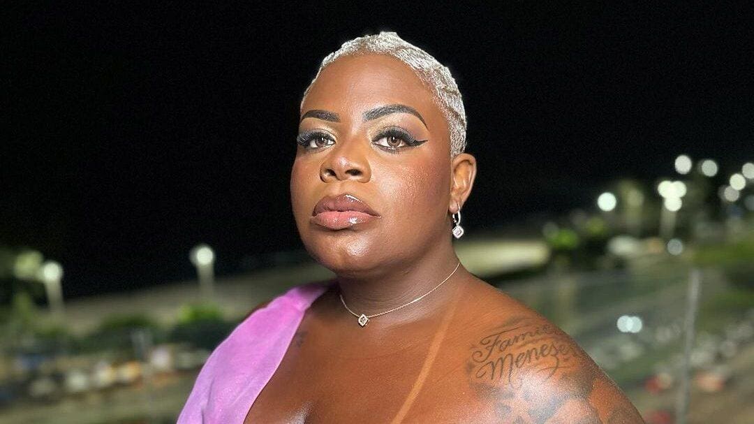 Cantora tomou essa decisão após uma foto vista como polêmica repercutir nas redes sociais