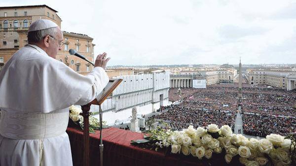 Mensagem Papa Francisco celebra sua primeira missa de Páscoa, na praça de São Pedro, para cerca de 250 mil pessoas
