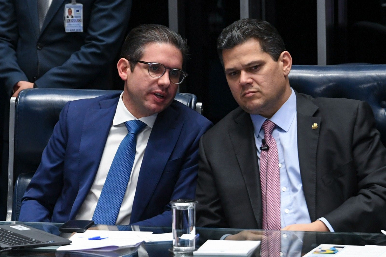 Hugo Motta e Davi Alcolumbre enfrentam protestos da oposição na volta do recesso do Congresso Nacional