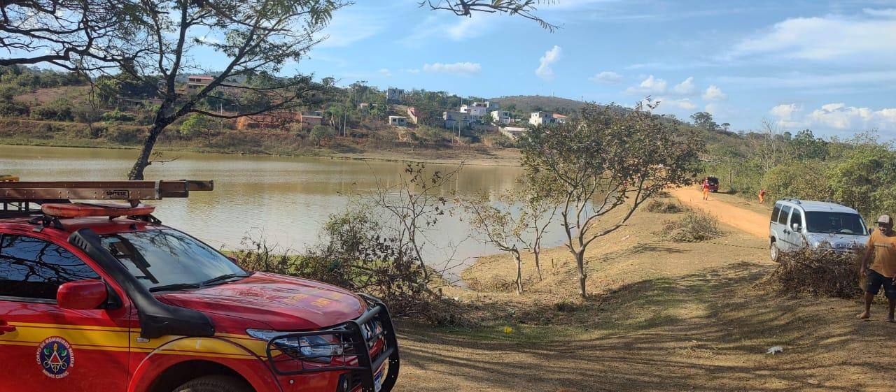 Corpo de Bombeiros foi acionado após dois homens se afogarem em rio de João Monlevade