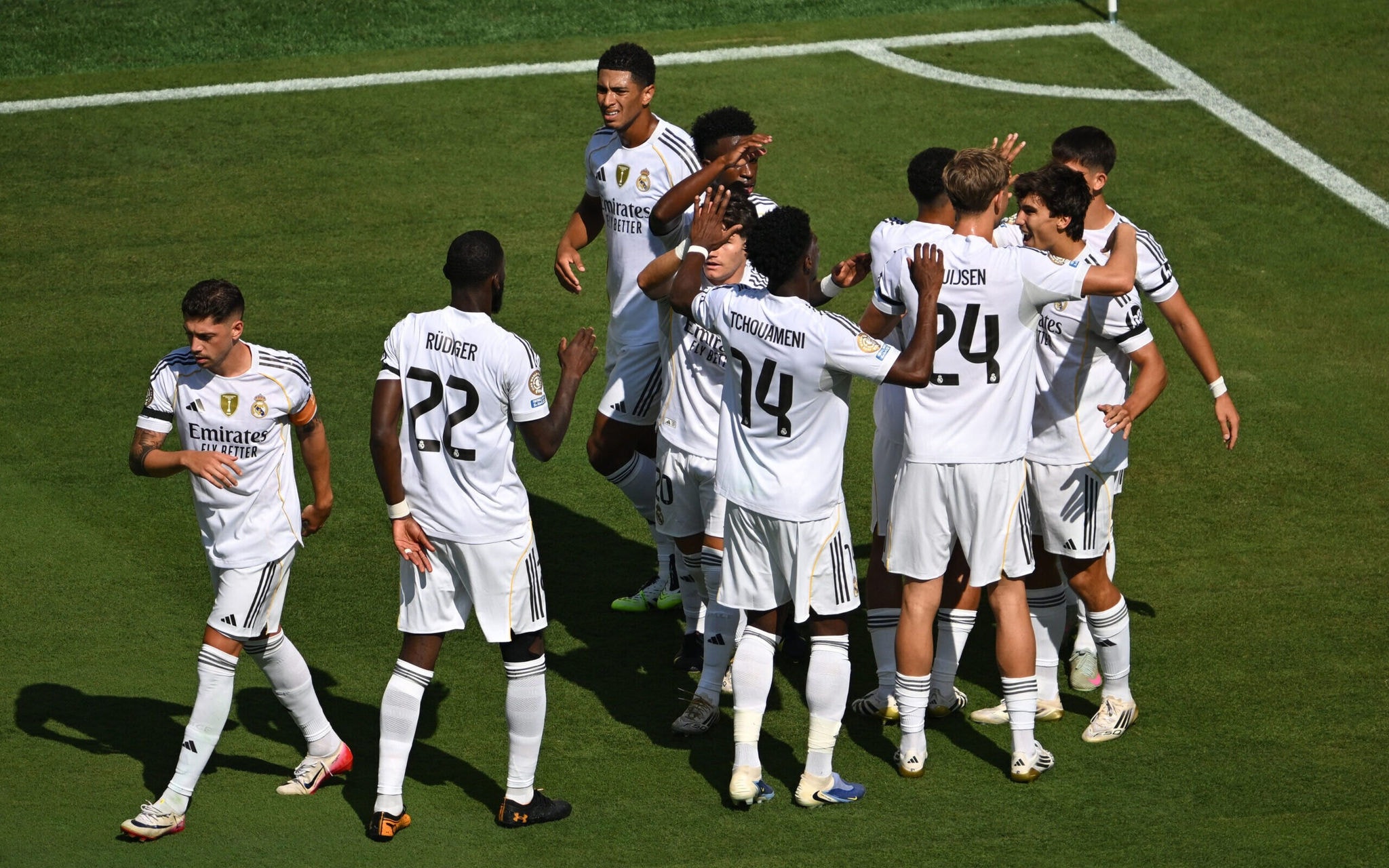 Real Madrid bate recorde de faturamento no futebol mundial (Foto: ANGELA WEISS / AFP)