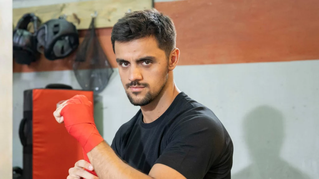 Danilo (Felipe Simas)