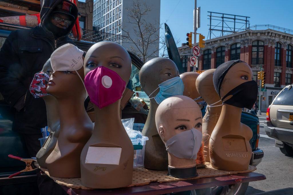 Uso de máscaras se tornou obrigatório em diversas cidades do mundo