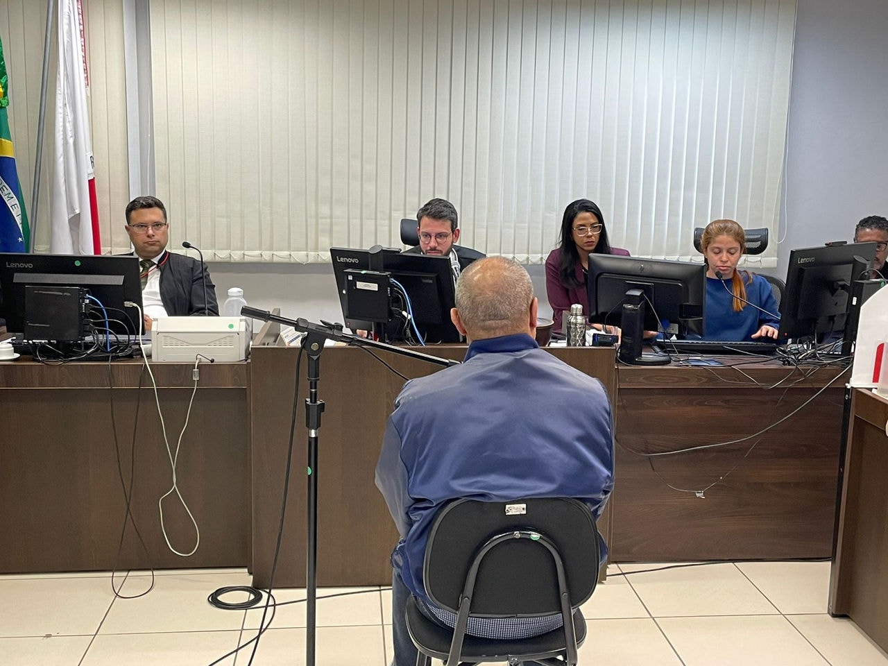 Sete testemunhas foram ouvidas durante a audiência, além do acusado