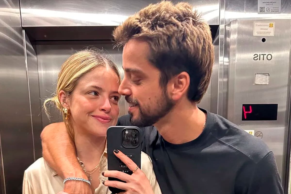 Agatha Moreira e Rodrigo Simas