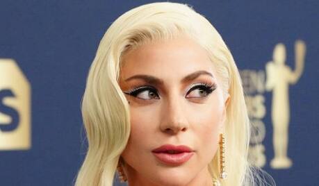 Lady Gaga fala de vício de drogas 