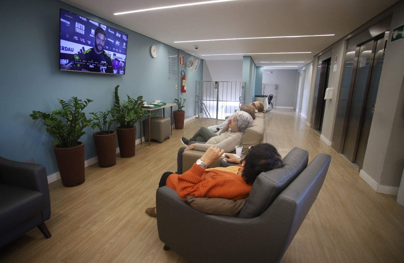 Casas contam com espaços de descanso e interação