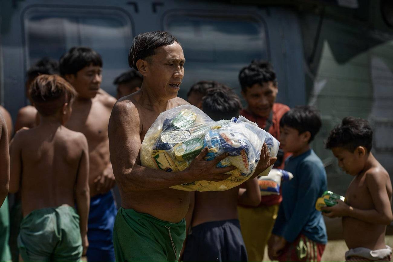 Indígena recebe cesta básica já na gestão atual, após crise humanitária nos últimos anos