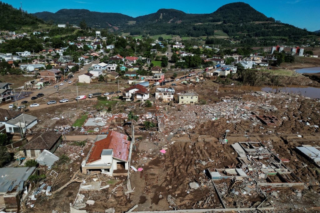 Rio Grande do Sul enfrenta tragédia climática, com chuvas históricas desde o fim de abril - Nelson ALMEIDA / AFP)