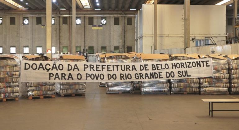Prefeitura de BH enviou mil cestas básicas para vítimas das enchentes no Rio Grande do Sul