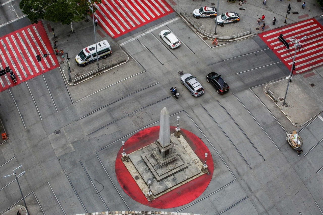 Imagens mostram Praça Sete, em BH, durante o lockdown