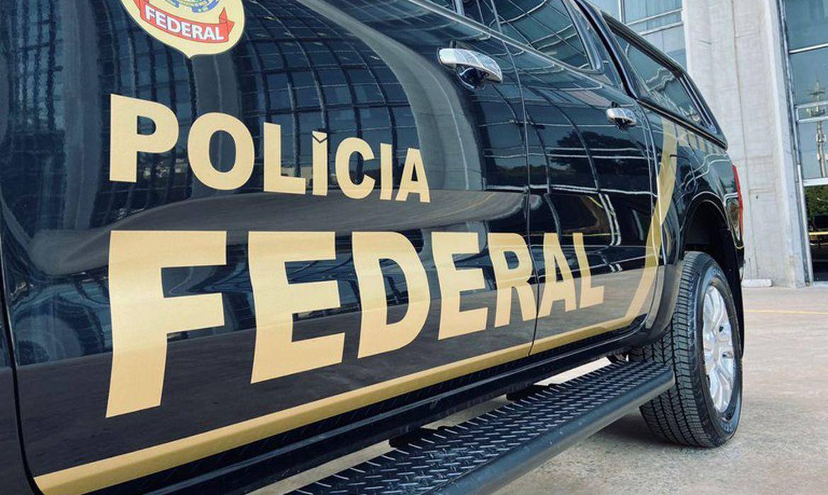 Operação da Polícia Federal mira quadrilha especializada em roubos de cargas dos Correios e do Mercado Livre