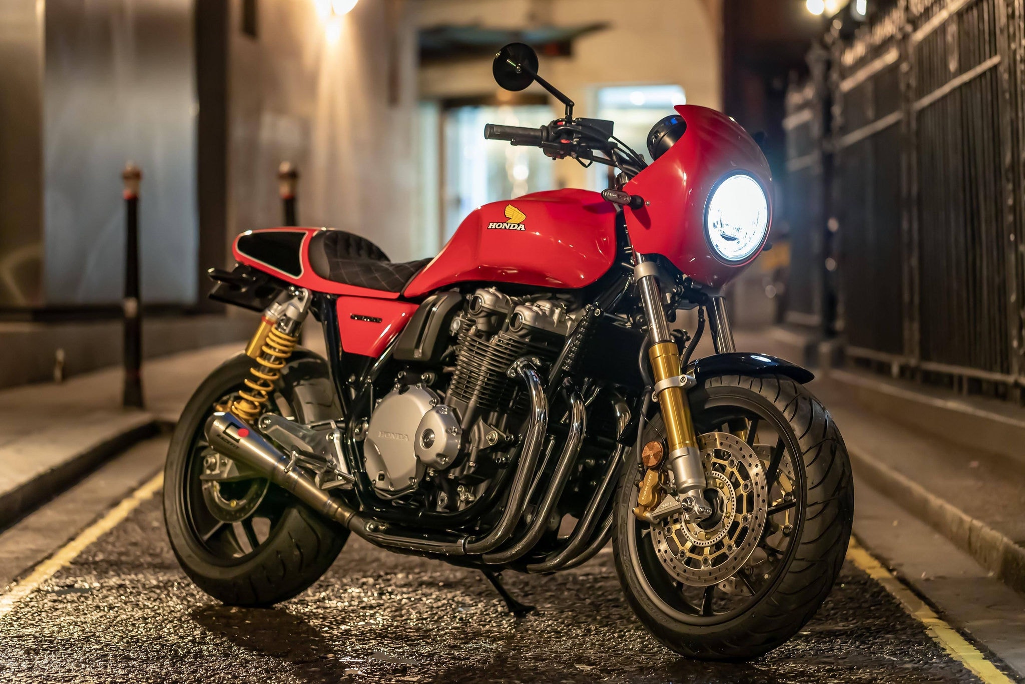 189145_Honda_CB1100_RS_5Fourjpg