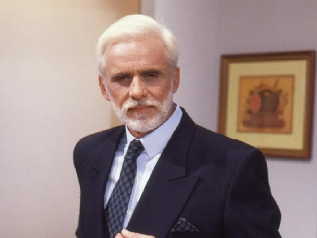 Otto Bismark (Francisco Cuoco) em Deus nos Acuda