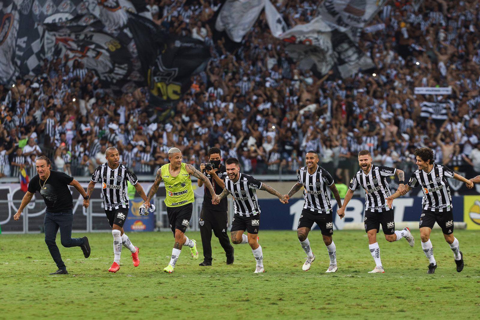 No ano 'mágico' de 2021, Atlético estabeleceu recordes consecutivos de público em suas partidas no Mineirão
