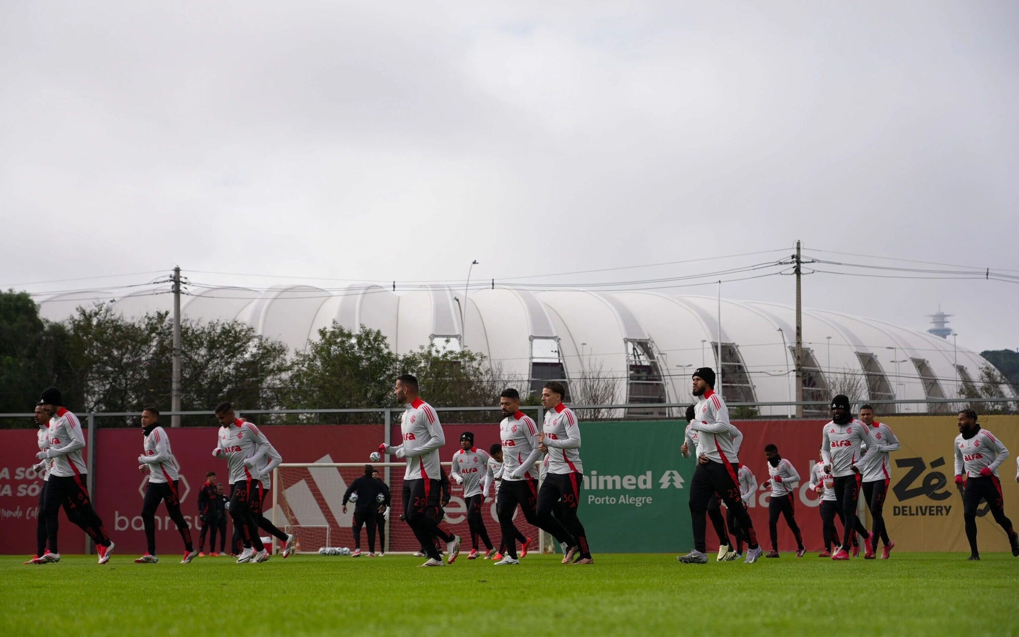 Treino do Internacional no CT Parque Gigante (Foto: Ricardo Duarte/SC Internacional)