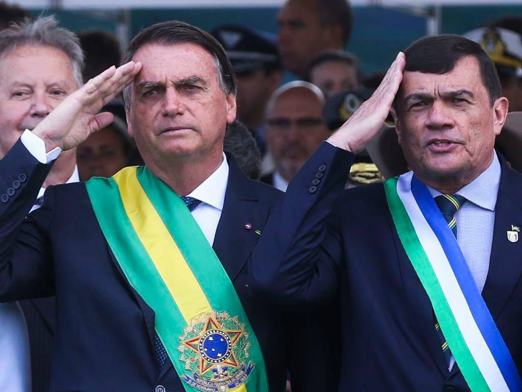 Presidente Jair Bolsonaro e o ministro da Defesa, general Paulo Sérgio Nogueira, durante desfilo do 7 de Setembro