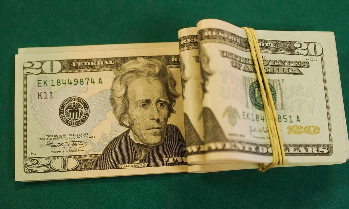 dólar