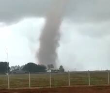 Tornado em Unaí, no Noroeste de Minas Gerais, no início de 2020
