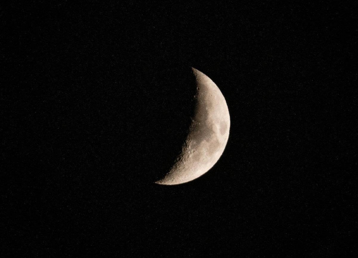 Lua Minguante: um guia sobre quando é e seus significados