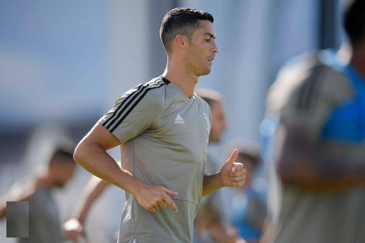 Cristiano Ronaldo foi muito elogiado pelo técnico da Juventus, Massimiliano Allegri