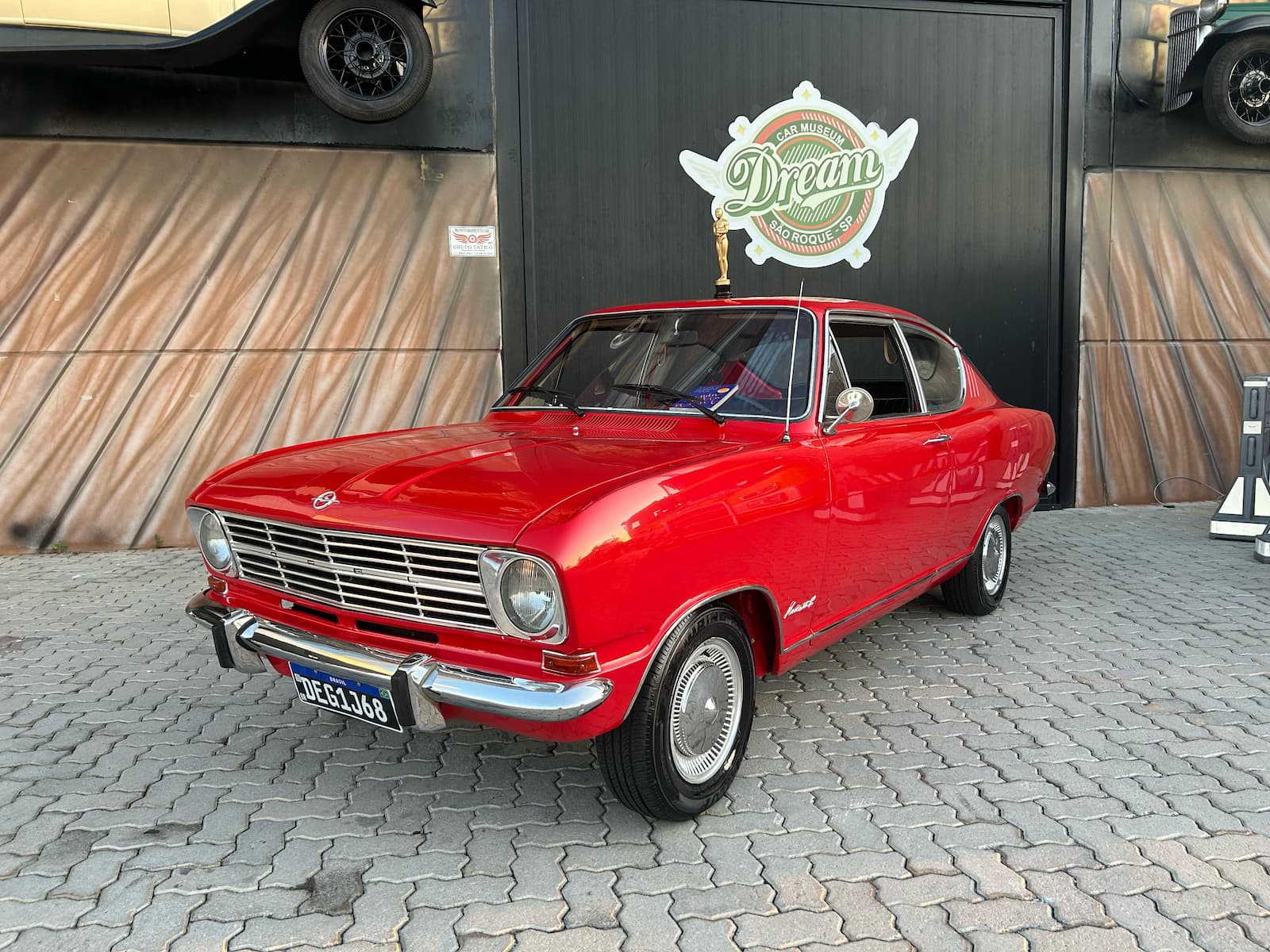Opel Kadett 1968 restaurado para o filme 'Ainda Estou Aqui' vai a leilão neste fim de semana