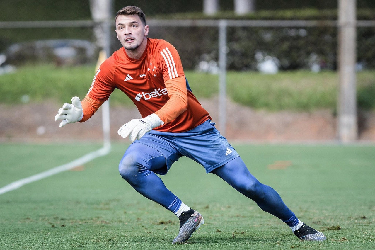 Gabriel Grando está relacionado e pode estrear pelo Cruzeiro