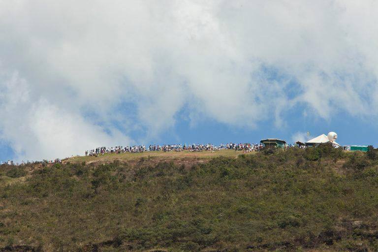 Cidades - Belo Horizonte, Mg Abrace a Serra 9 Abrace a Serra da Moeda esta acontecendo agora no Topo do Mundo em Brumadinho em defesa das nascentes e contra a impunidade dos crimes ambientais  Fotos: Leo Fontes / O Tempo - 21416